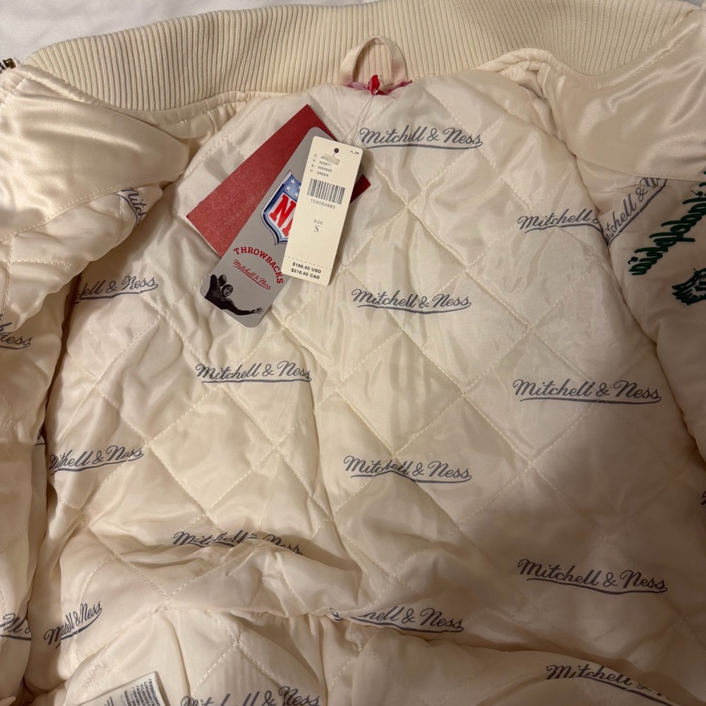 Mitchell & Ness NFL Crop Bomber Jacket Philadelphia Eagles NWT - Picture 11 of 12